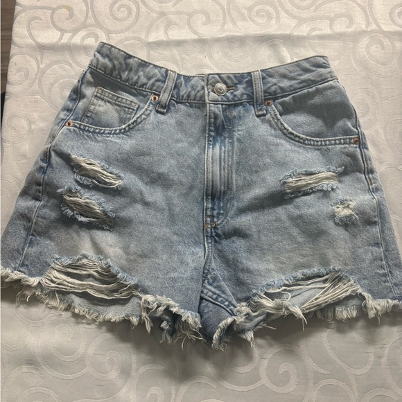H&M Blue Jean Shorts Distressed Cut-Off Style - Picture 3 of 5